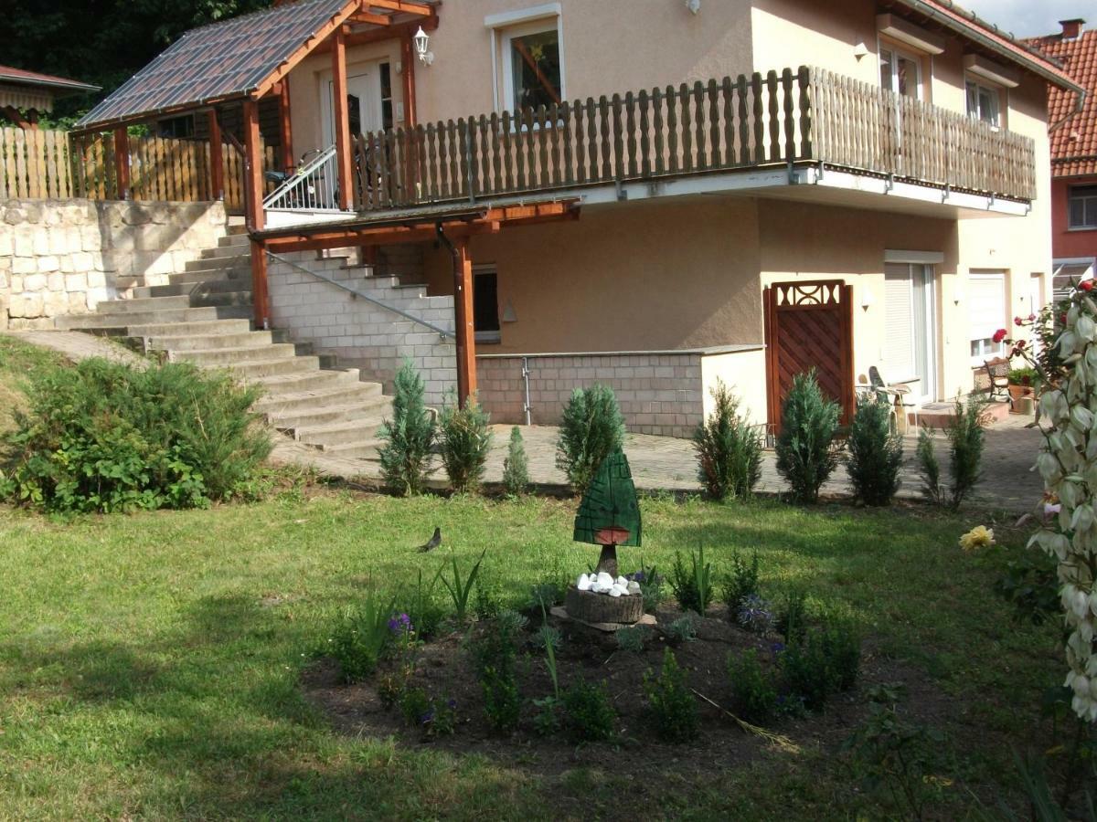 Apartments Zum Henker 크베들린부르크 외부 사진