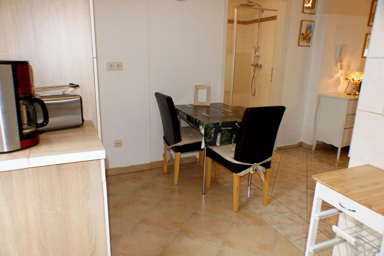 Apartments Zum Henker 크베들린부르크 외부 사진